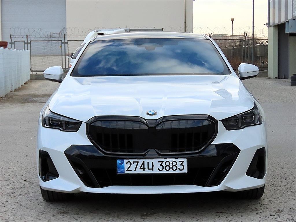 BMW 5 Series 2025 Blanco - Importación desde Corea - HF Imports Iquique - Foto 1