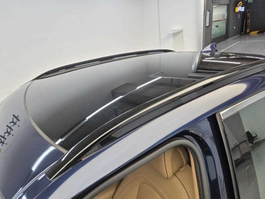 Genesis GV60 2022 Azul - Importación desde Corea - HF Imports Iquique - Foto 13