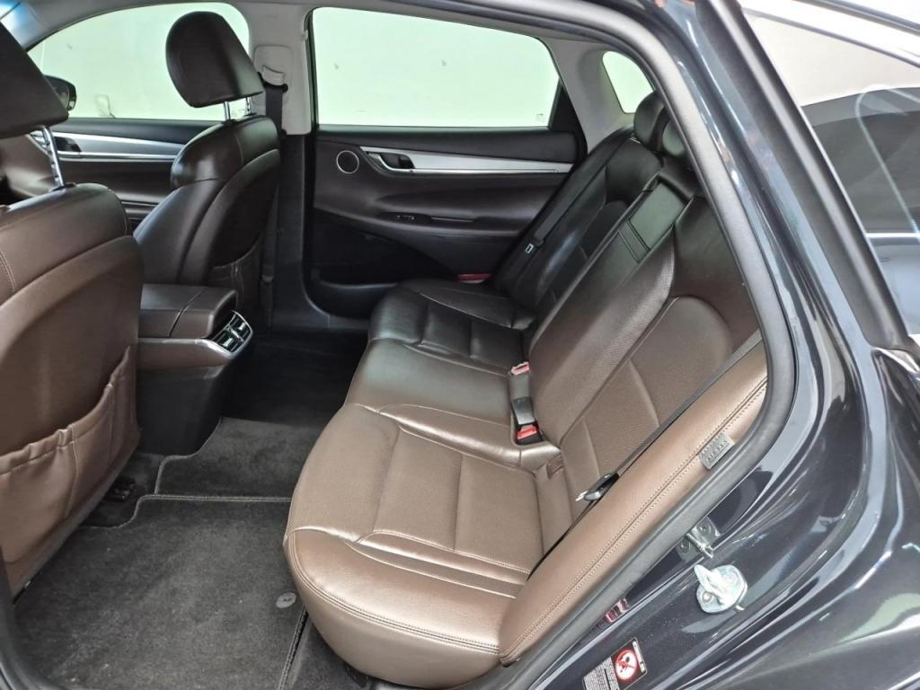 HYUNDAI Grandeur - Vista 12