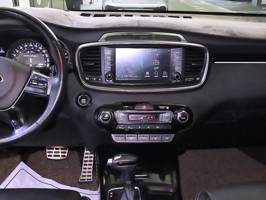 KIA Sorento - Vista 11