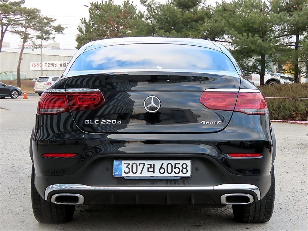 Mercedes Benz GLC Class - Vista 4