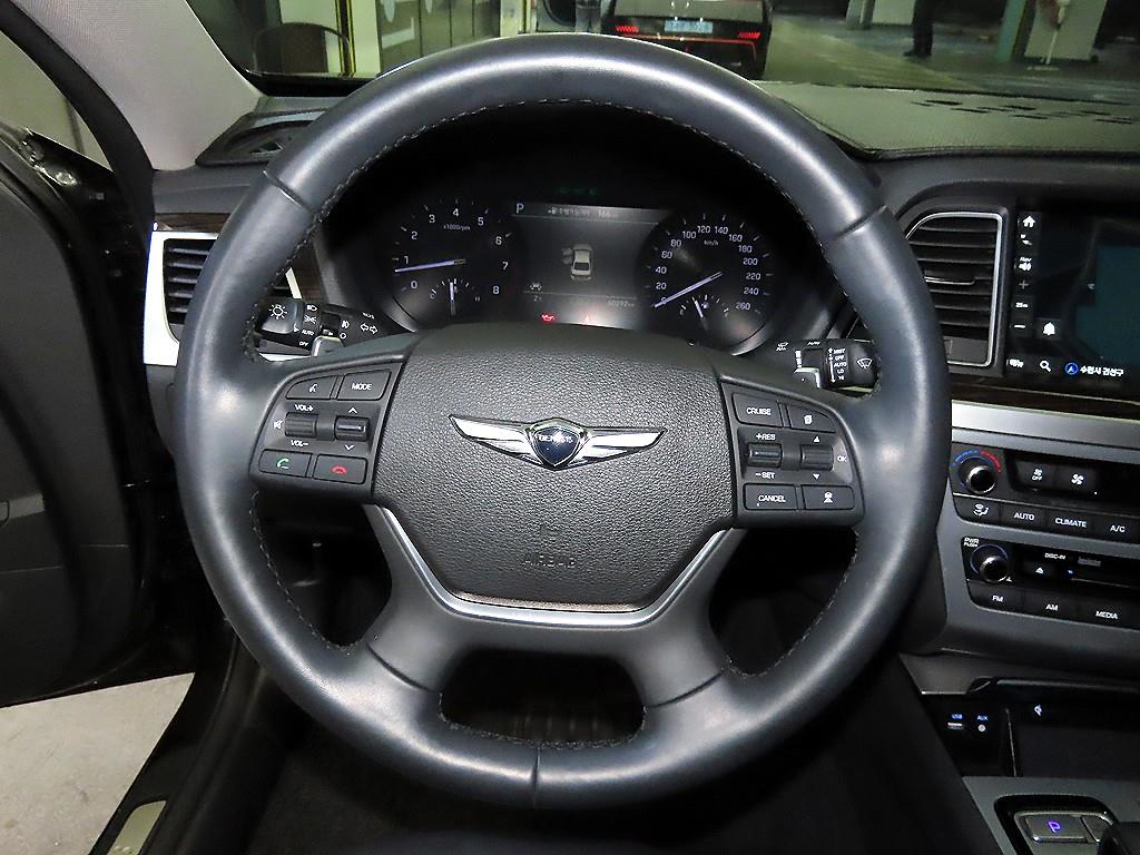 Genesis G80 - Vista 8