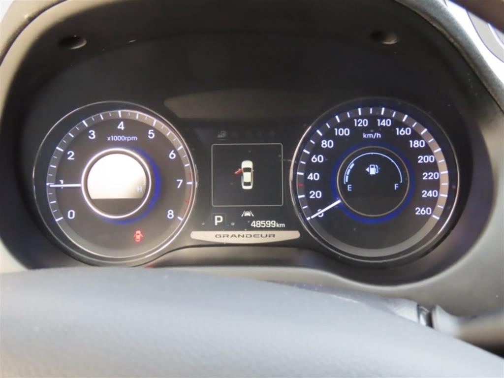 HYUNDAI Grandeur - Vista 9