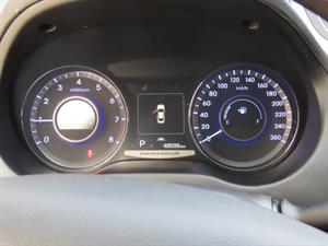 HYUNDAI Grandeur - Vista 10