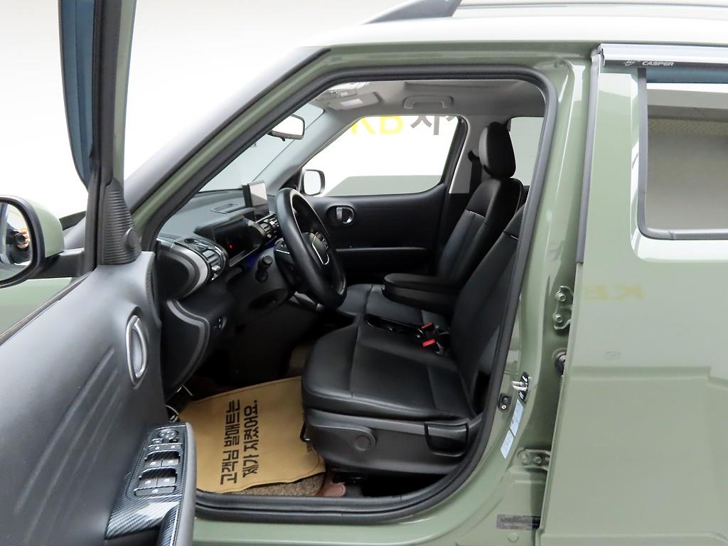 HYUNDAI Casper - Vista 10