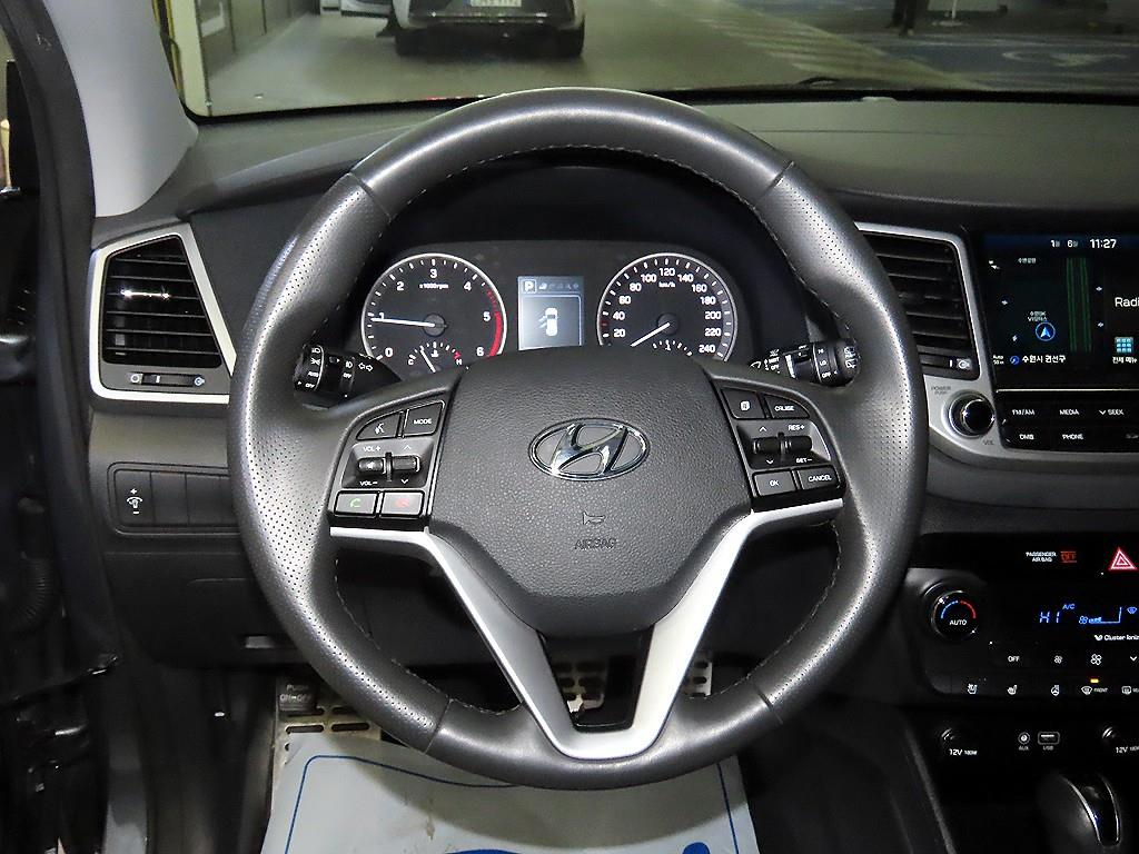 HYUNDAI Tucson - Vista 8
