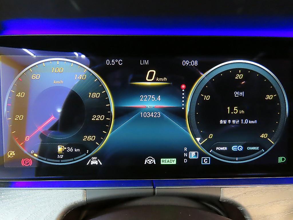 Mercedes Benz CLS Class - Vista 8