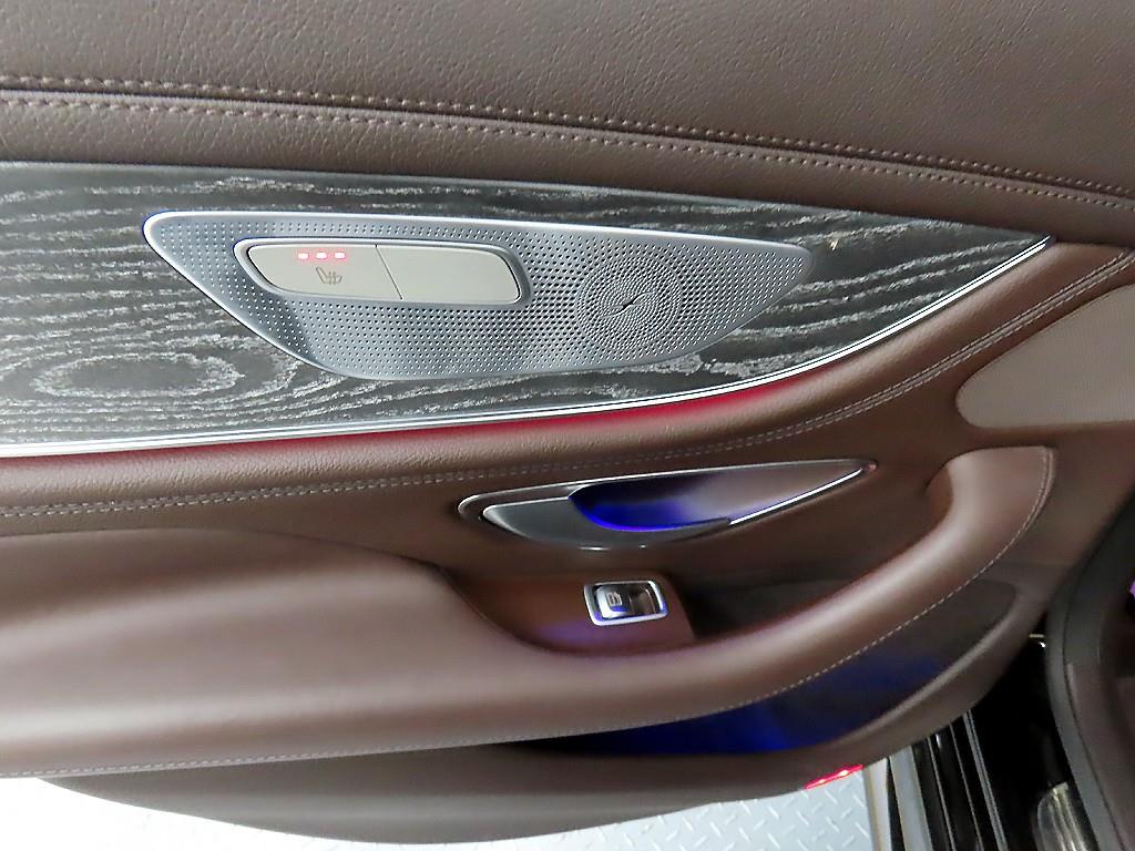 Mercedes Benz CLS Class - Vista 12