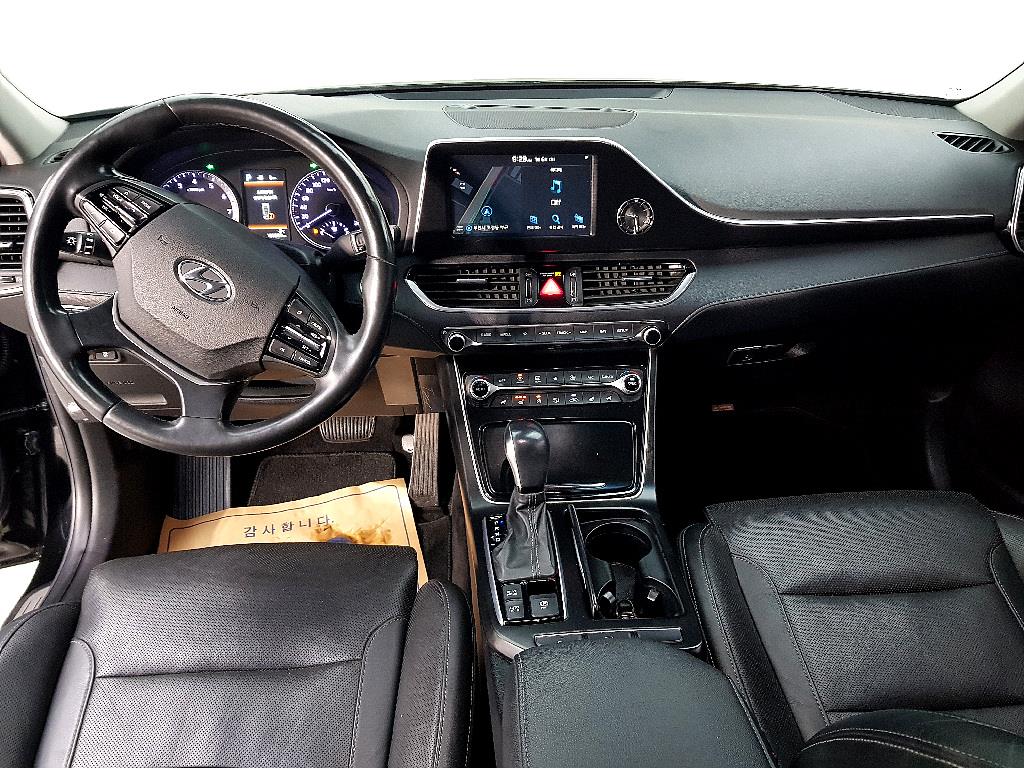 HYUNDAI Grandeur - Vista 5