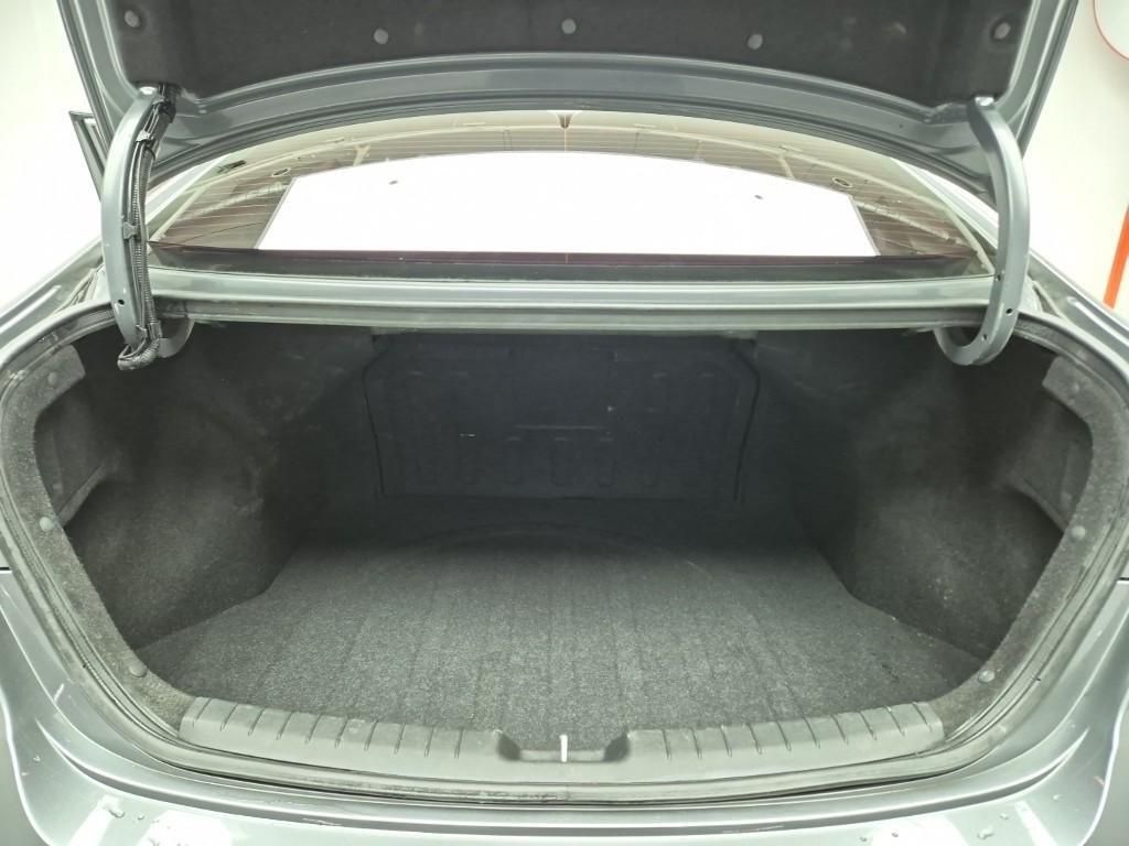 HYUNDAI Avante 2017 Gris - Importación desde Corea - HF Imports Iquique - Foto 18