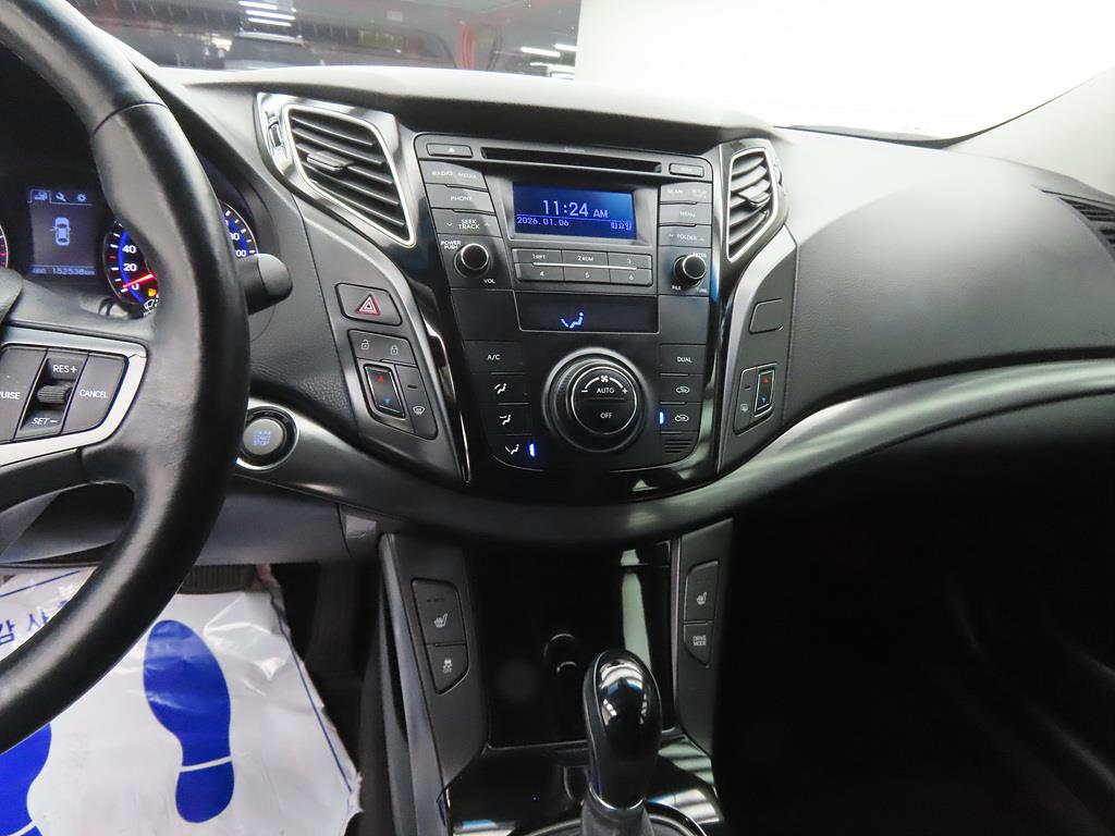 HYUNDAI i40 - Vista 10