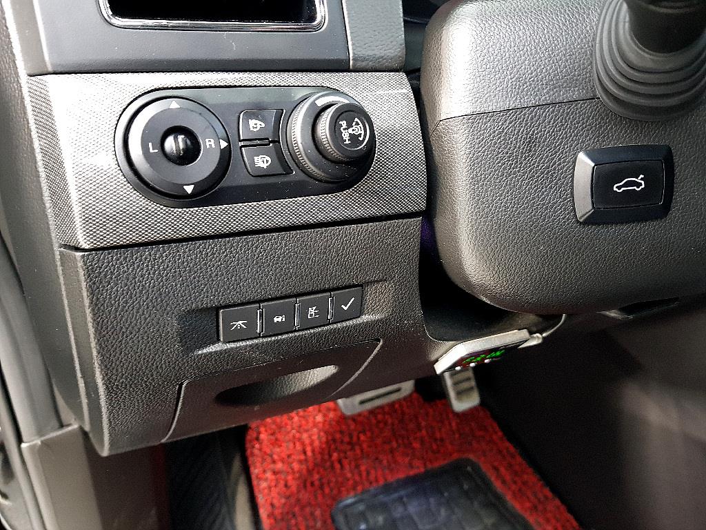 Chevrolet Captiva 2017 Negro - Importación desde Corea - HF Imports Iquique - Foto 14