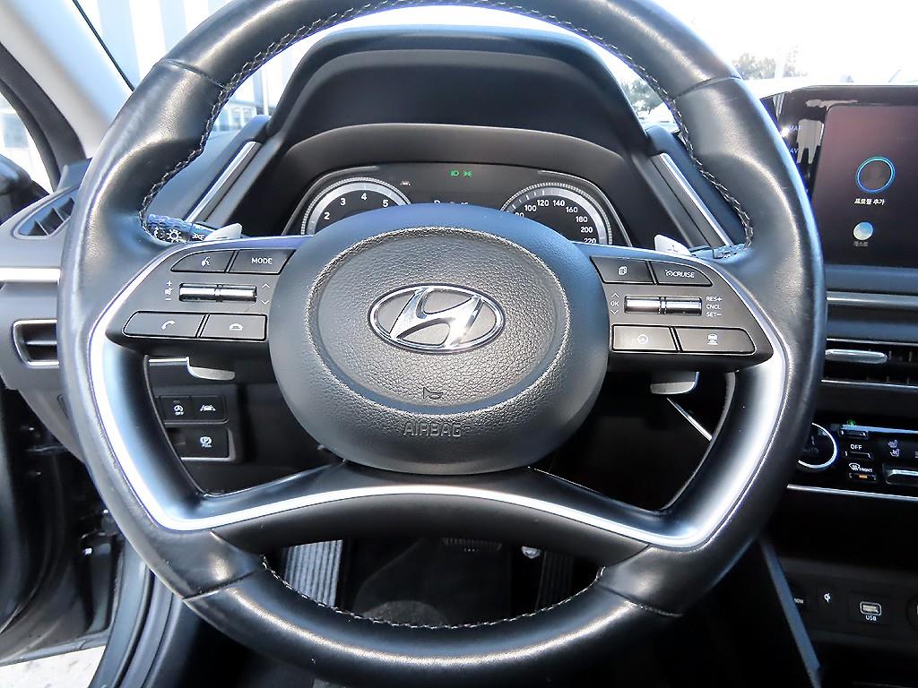 HYUNDAI Sonata - Vista 8