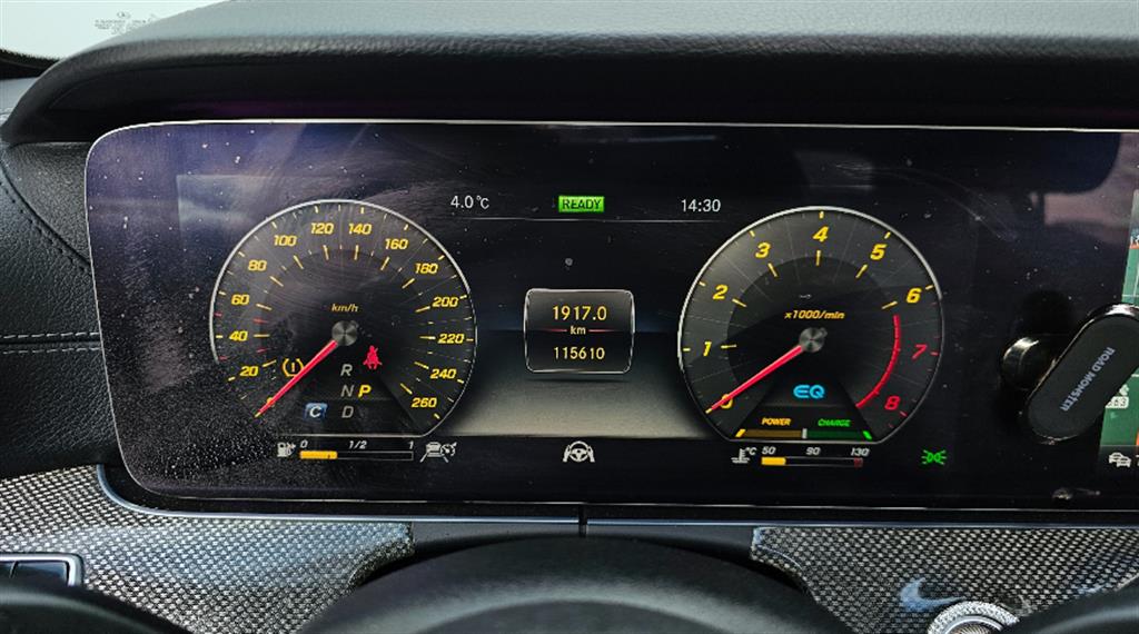 Mercedes Benz E class - Vista 10