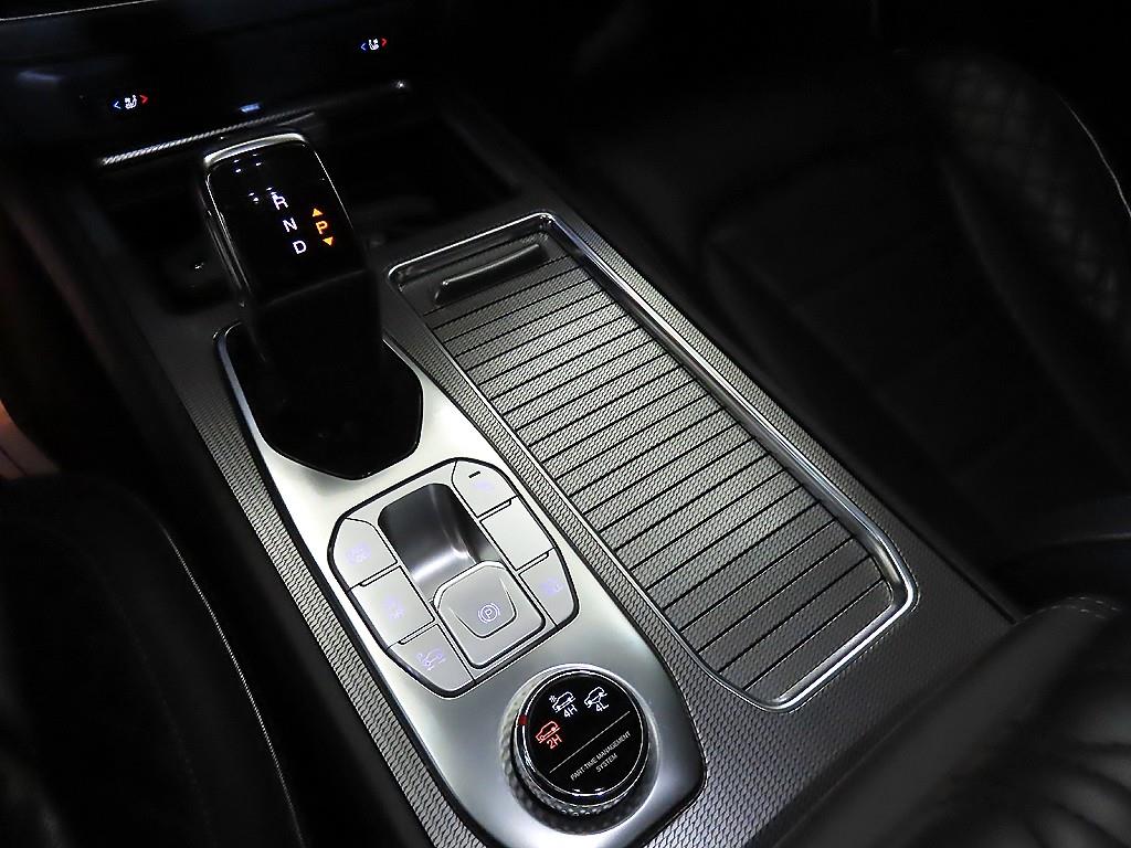 Ssangyong Rexton - Vista 12