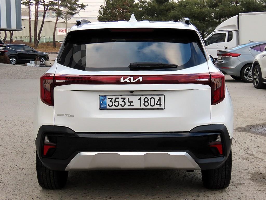 KIA Seltos - Vista 4