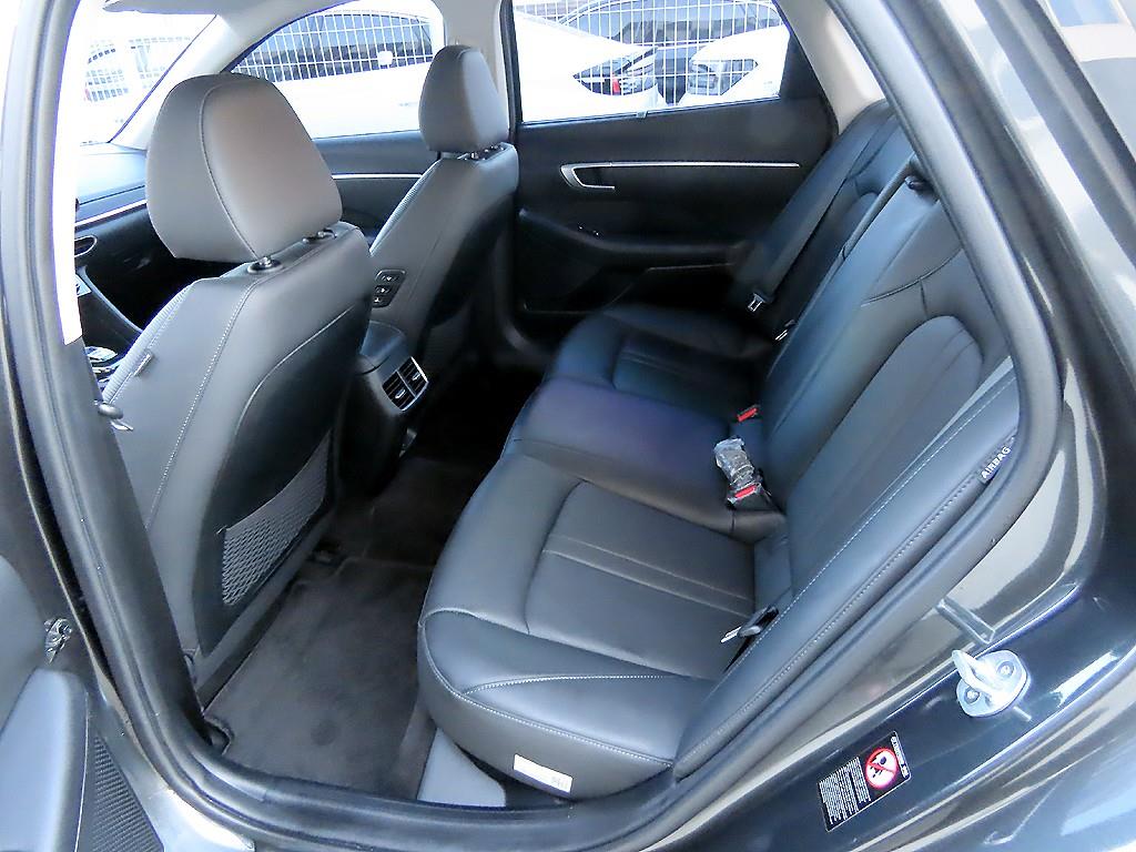 HYUNDAI Sonata - Vista 6