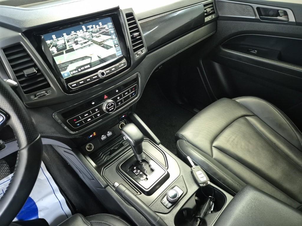 Ssangyong Rexton - Vista 10