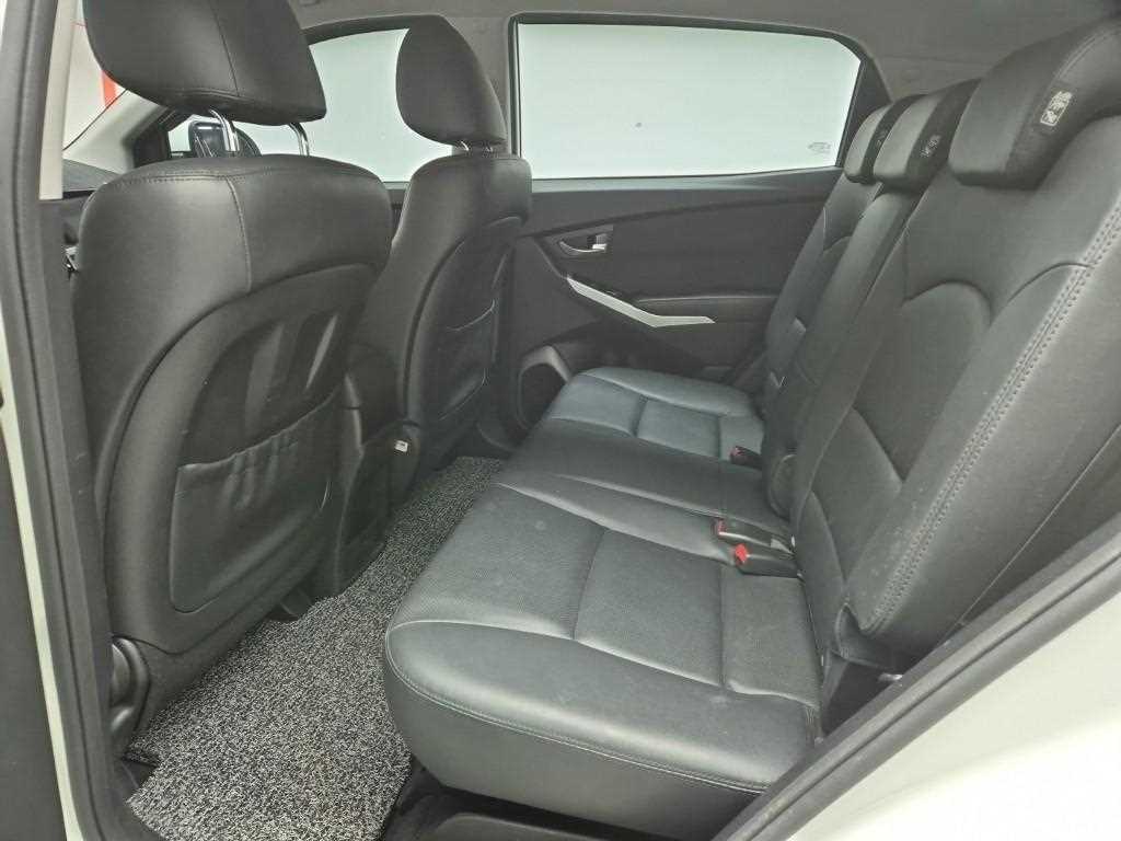 Ssangyong Korando - Vista 12