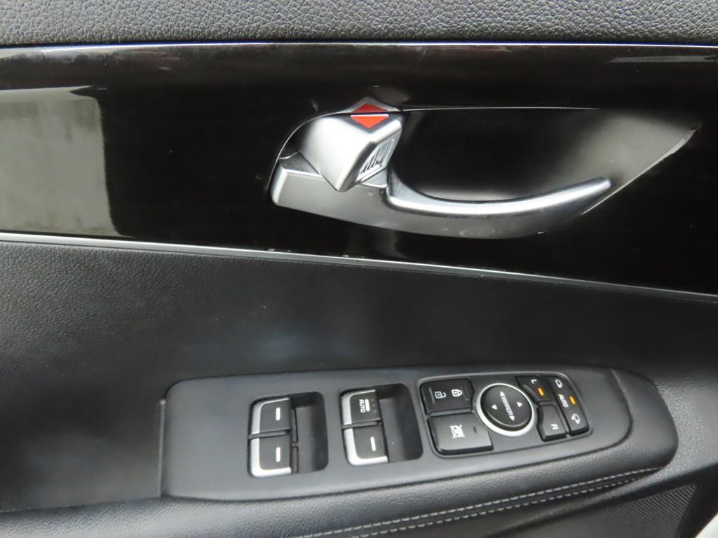 KIA Sorento - Vista 9