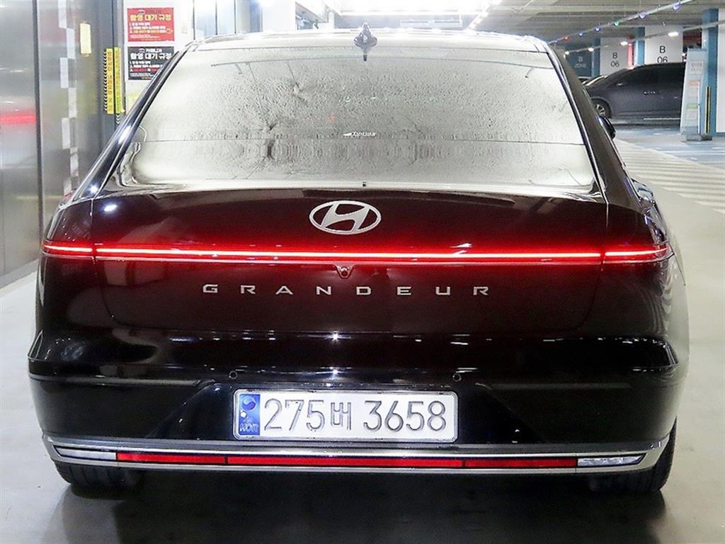 HYUNDAI Grandeur - Vista 5