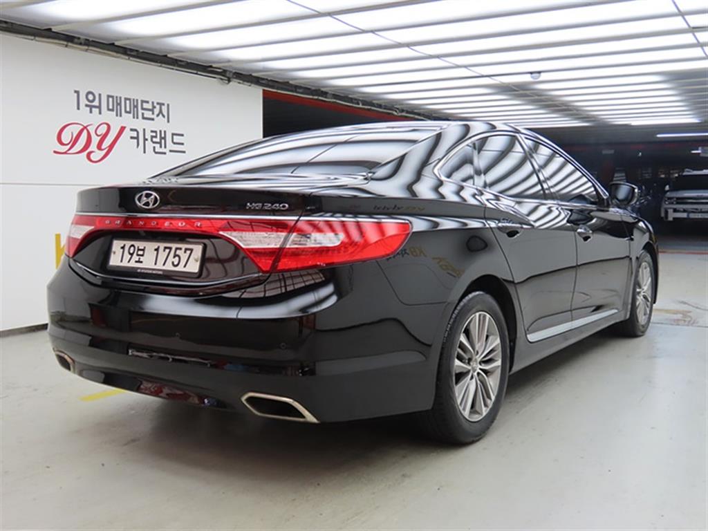 HYUNDAI Grandeur - Vista 4