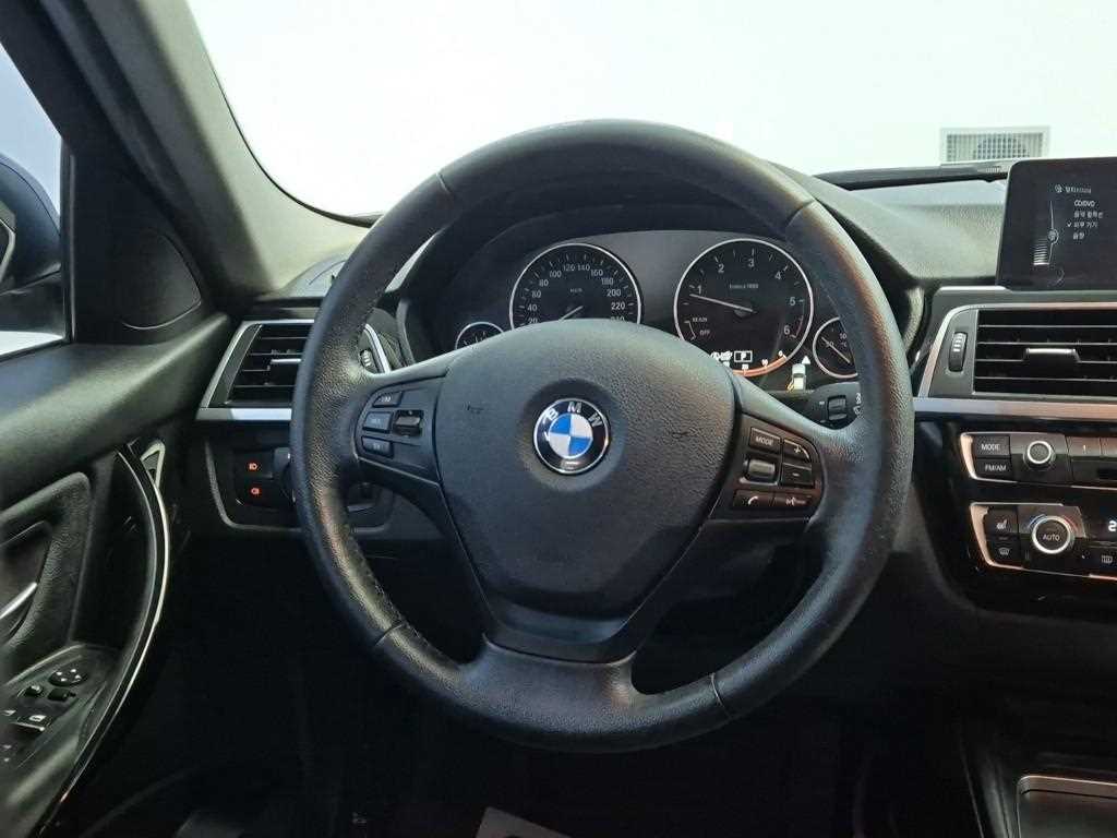 BMW 3 series - Vista 9