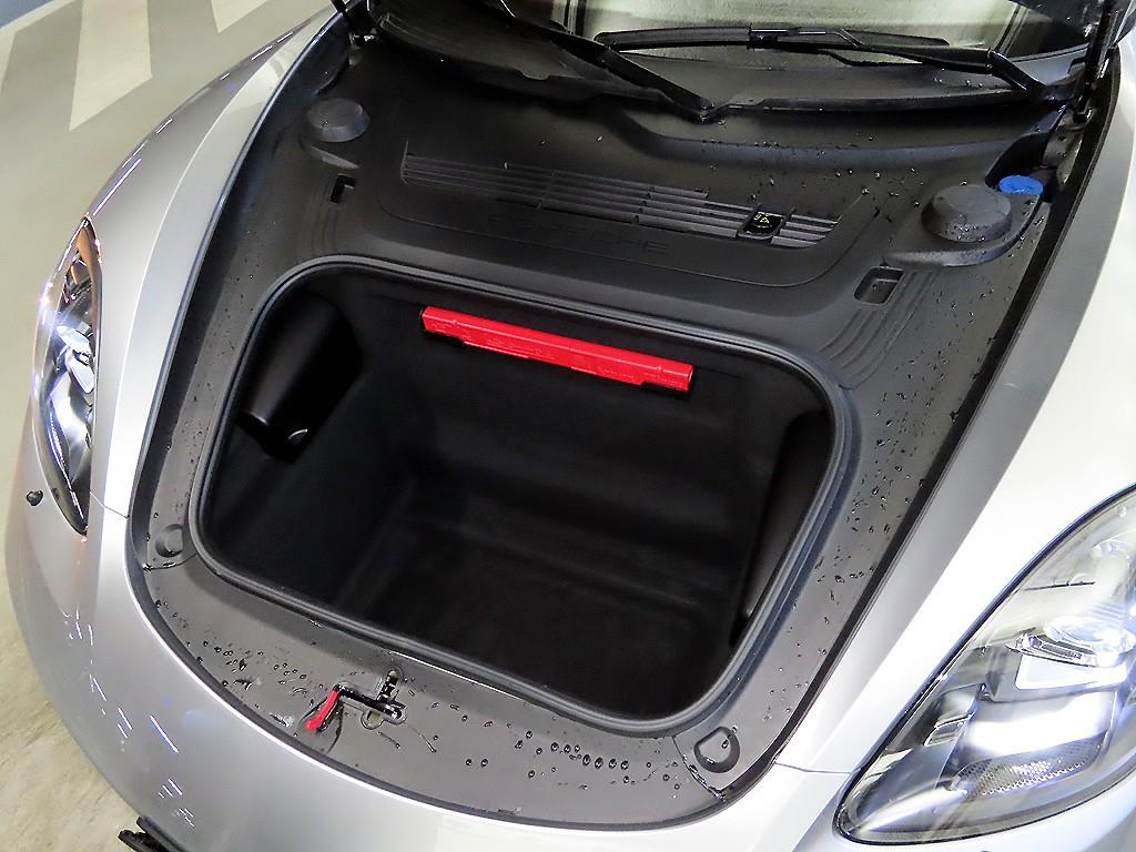 Porsche 718 2021 Plateado - Importación desde Corea - HF Imports Iquique - Foto 18