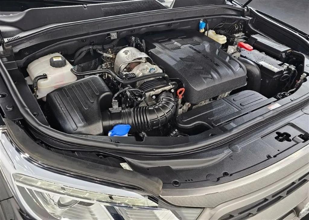 Ssangyong Rexton - Vista 6