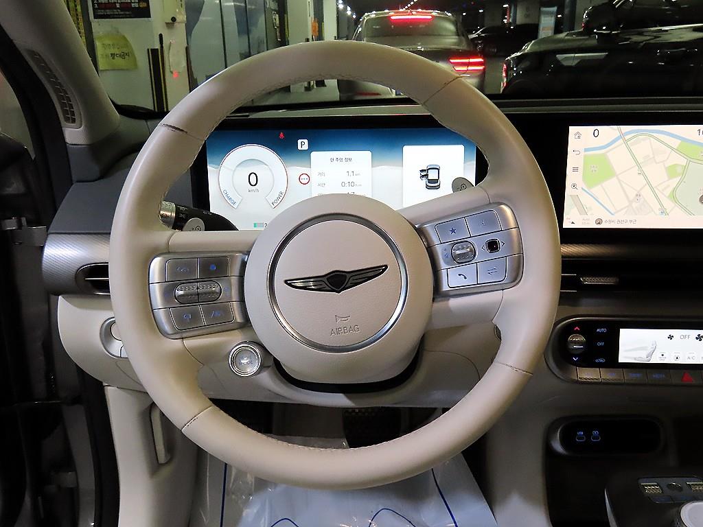 Genesis GV60 - Vista 8