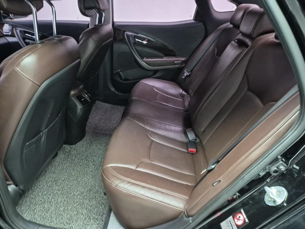 HYUNDAI Grandeur - Vista 12