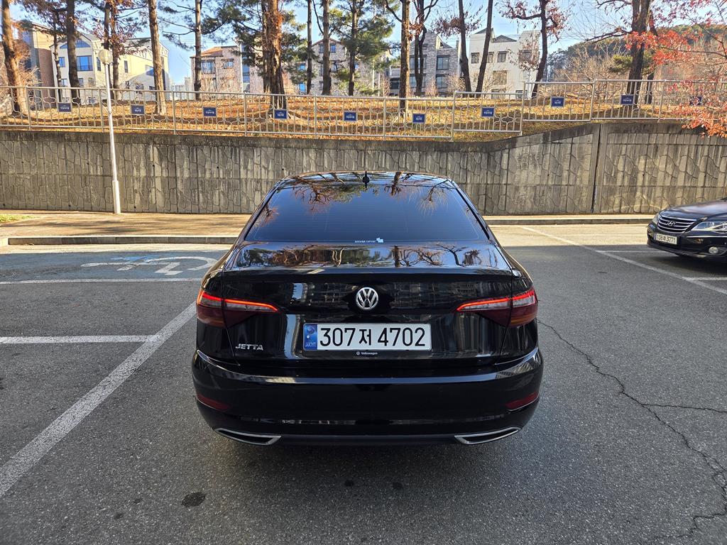 Volkswagen Jetta - Vista 5