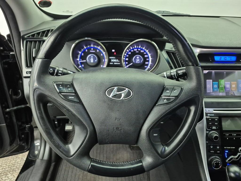 HYUNDAI Sonata - Vista 9