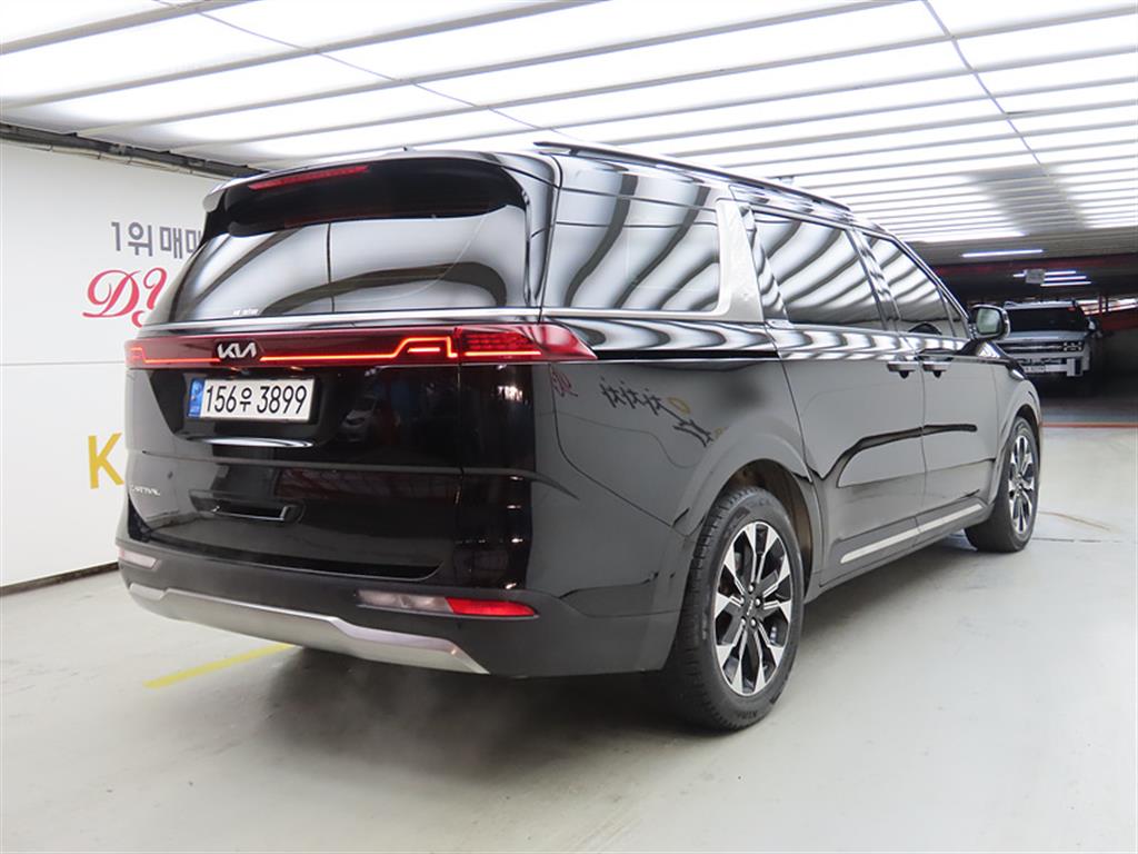 KIA Carnival - Vista 4