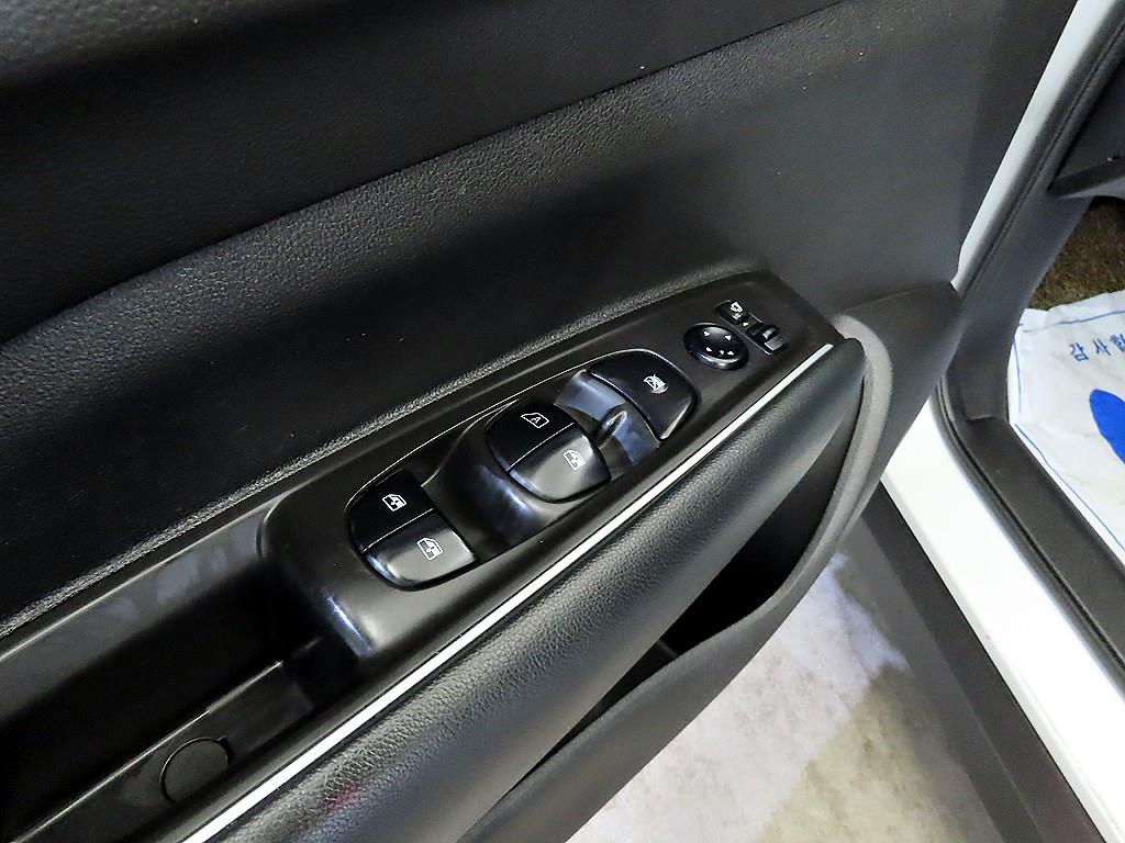 SAMSUNG QM6 2017 Blanco - Importación desde Corea - HF Imports Iquique - Foto 13