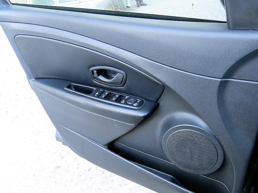 SAMSUNG SM3 - Vista 11