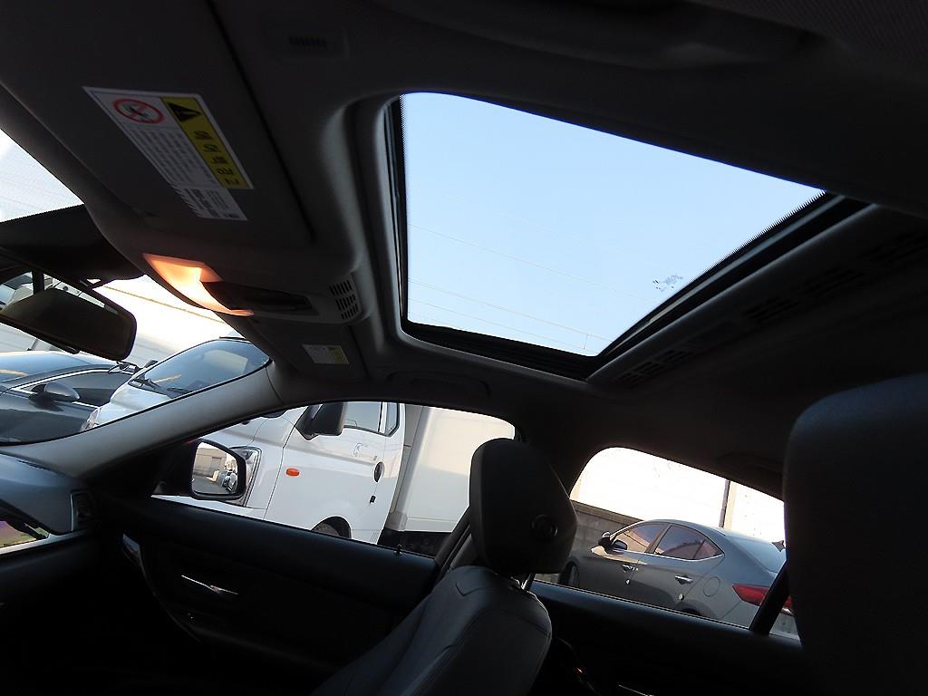 BMW 3 series 2018 Rojo - Importación desde Corea - HF Imports Iquique - Foto 18