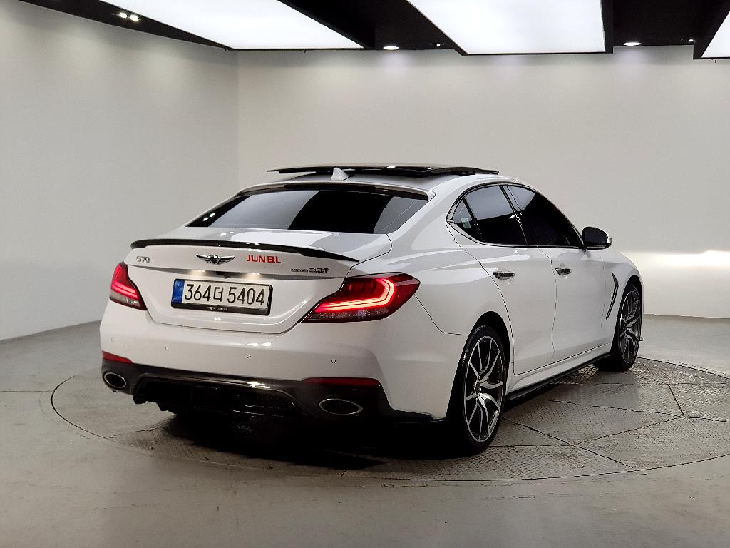 Genesis G70 - Vista 4