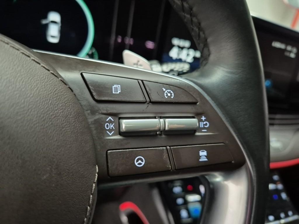 HYUNDAI Grandeur - Vista 12