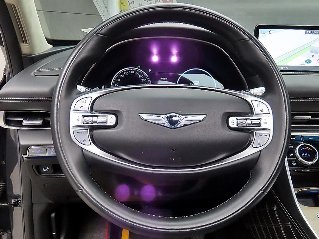 Genesis GV80 - Vista 9