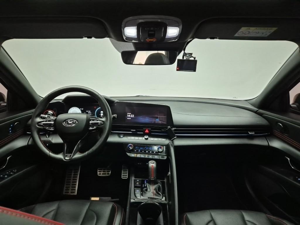 HYUNDAI Avante - Vista 7