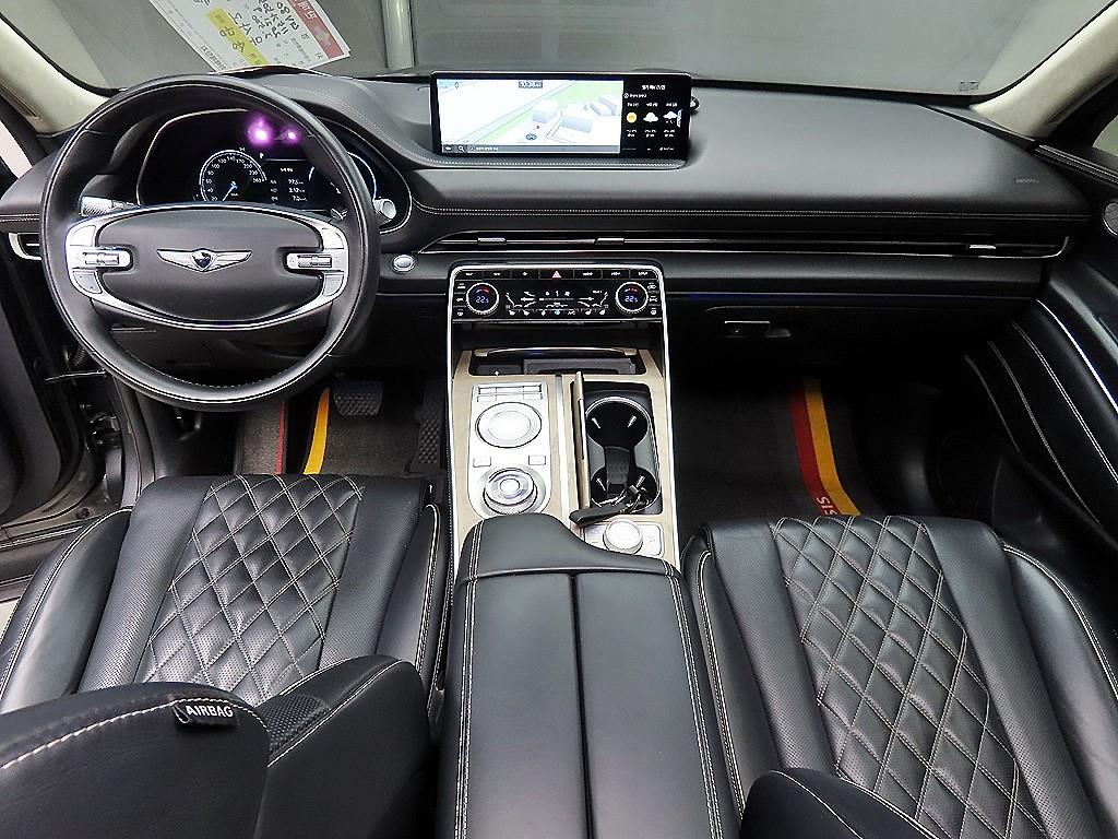 Genesis GV80 - Vista 7