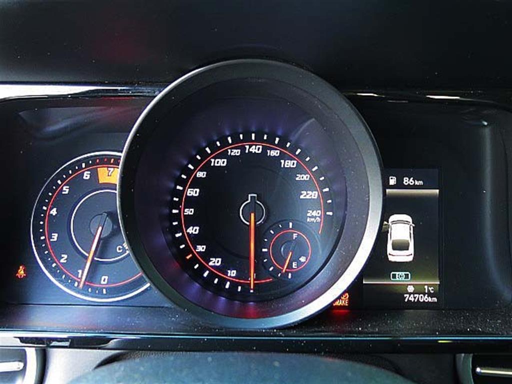 HYUNDAI Avante 2021 Negro - Importación desde Corea - HF Imports Iquique - Foto 9