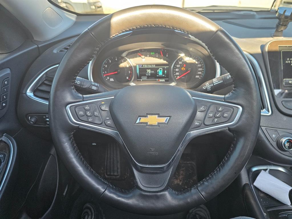 Chevrolet Malibu - Vista 6