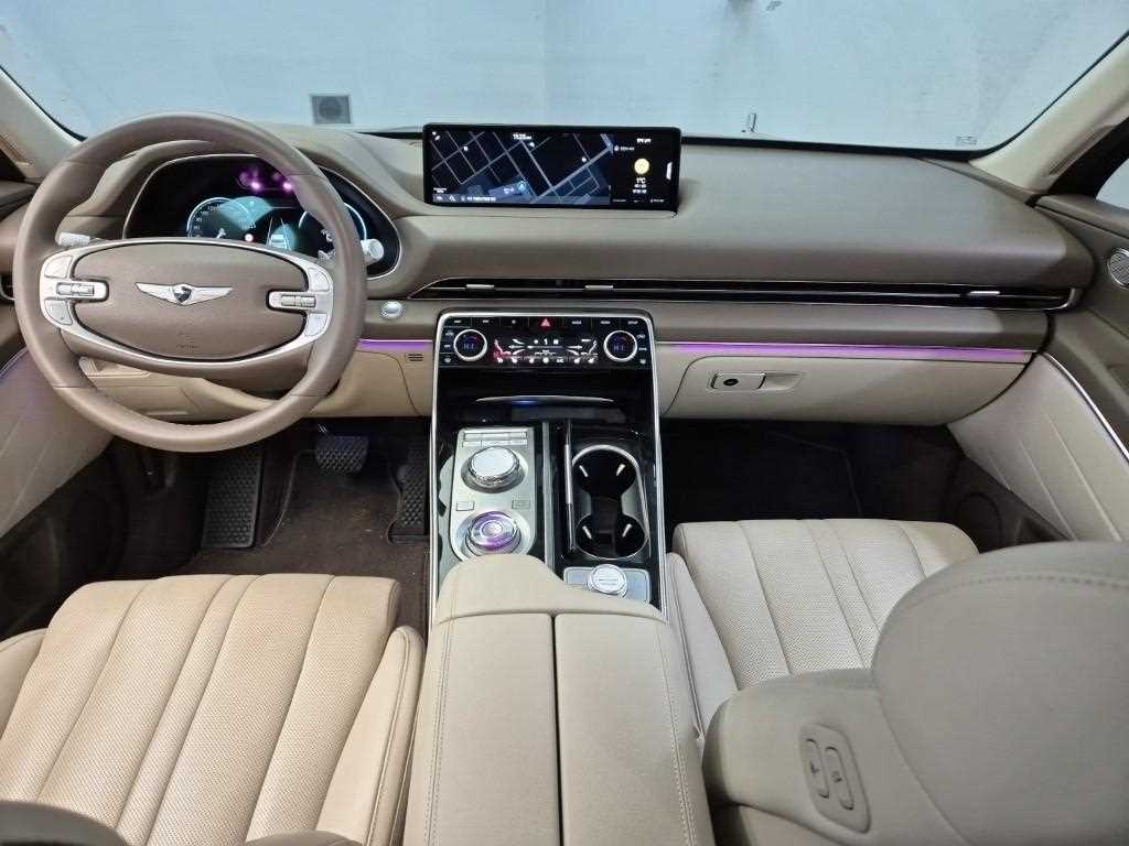 Genesis GV80 - Vista 7