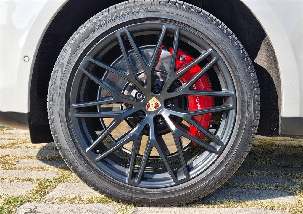 Porsche Macan - Vista 6