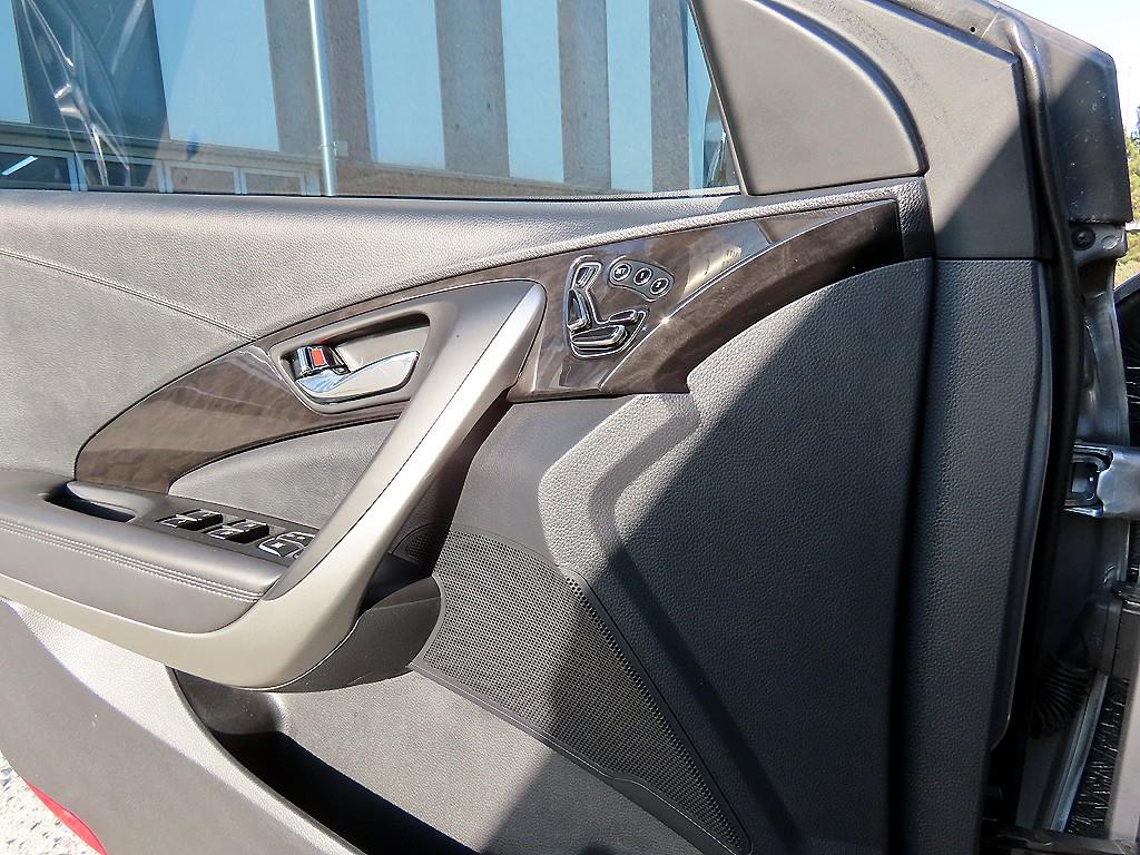 HYUNDAI Grandeur - Vista 11