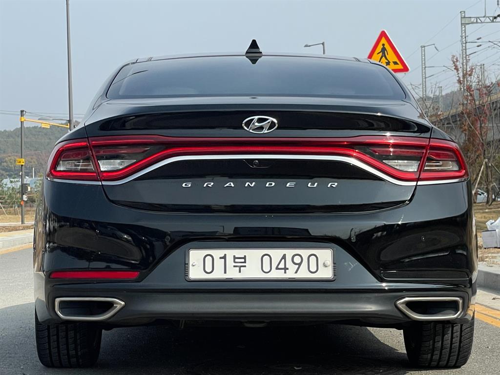 HYUNDAI Grandeur - Vista 4