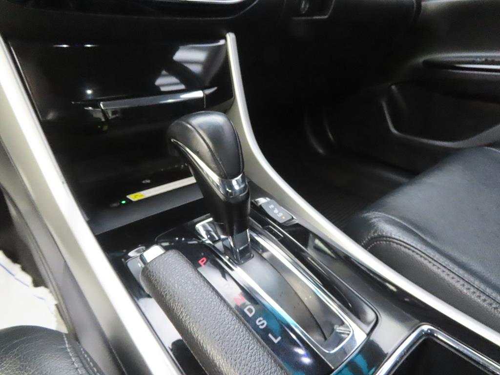 Honda Accord - Vista 11