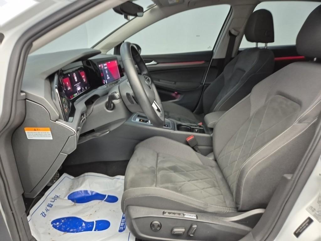 Volkswagen Golf - Vista 11